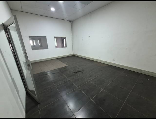 3,000M² WAREHOUSE TO LET IN CITY & SUBURBAN